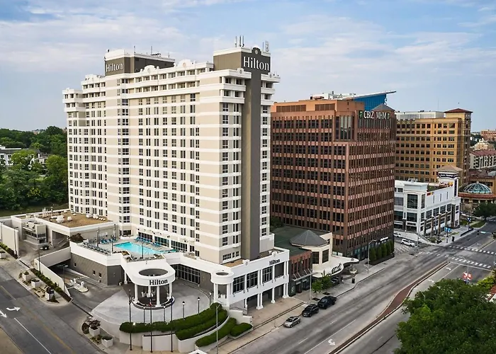Hilton Kansas City Country Club Plaza